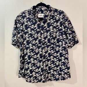 Goodfellow & Co Blue and White Casual Button Down Shirt